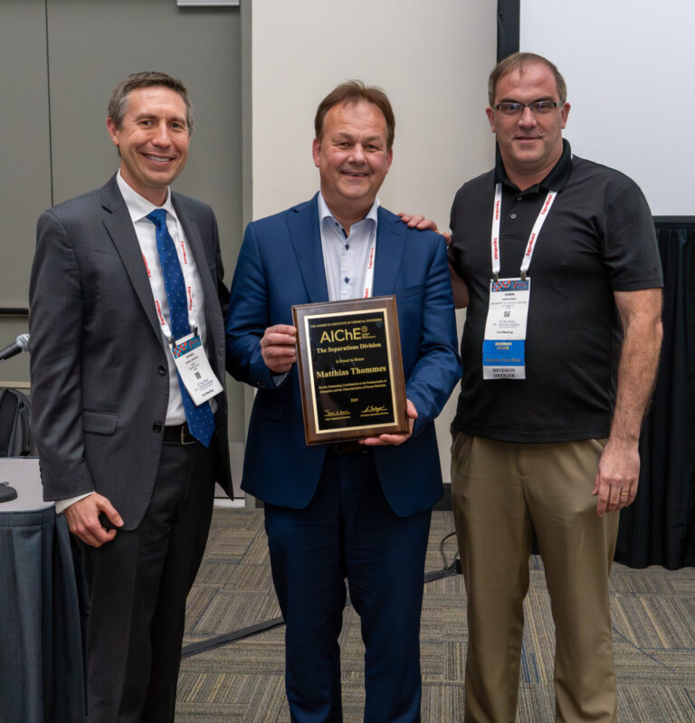 Prof. Thommes ausgezeichnet für seine hervorragenden Beiträge zu den Grundlagen der Adsorption und zur Charakterisierung poröser Materialien