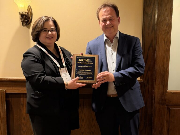Prof. Matthias Thommes ausgezeichnet mit dem Clarence (Larry) G. Gerhold Award
